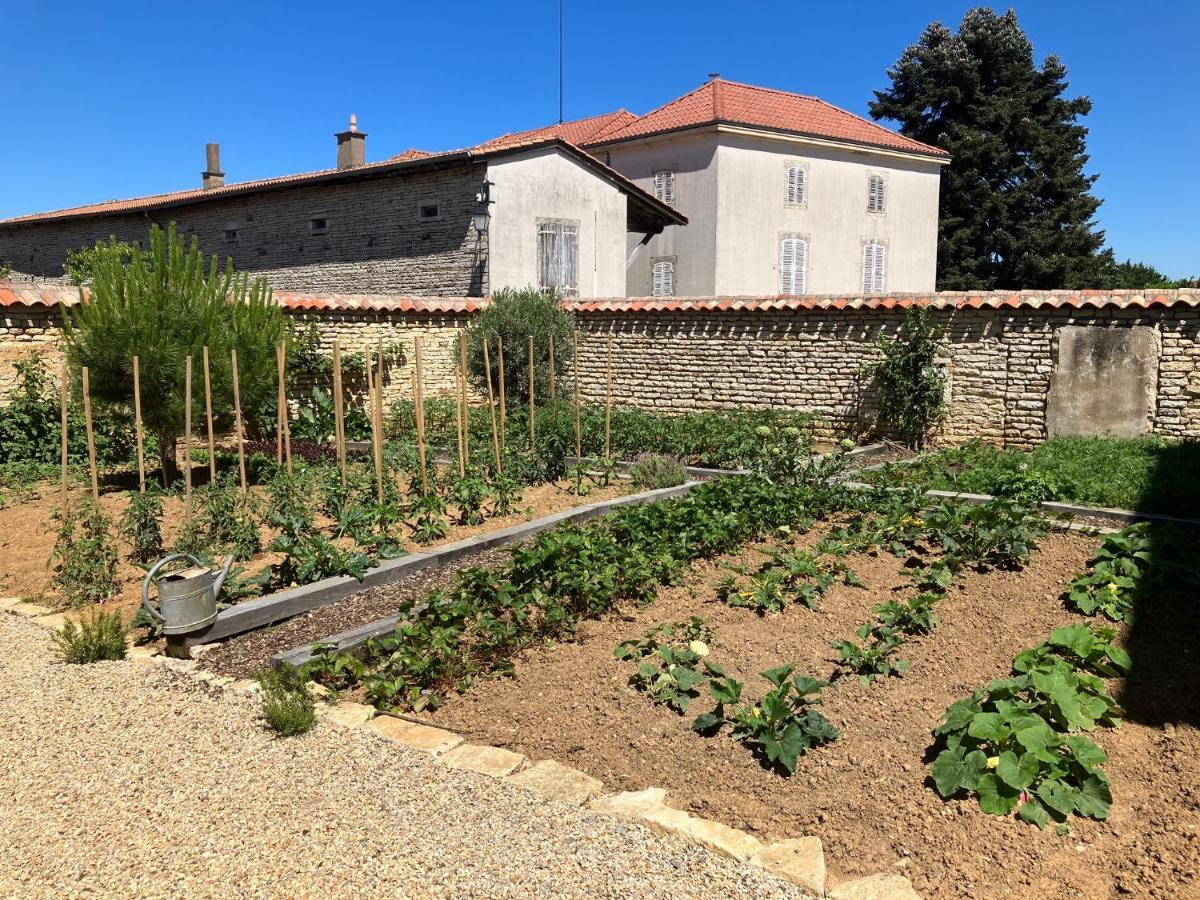 Le Clos De Quintaine Gites De Charme Clessé Exterior foto