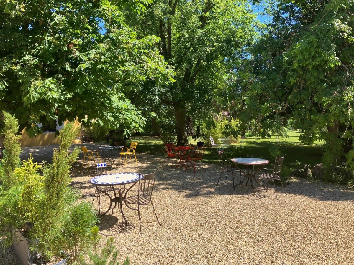 Le Clos De Quintaine Gites De Charme Clessé Exterior foto
